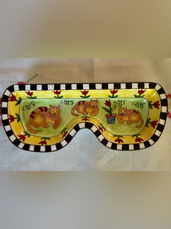 Kevin Chen Accessories - Kevin Chen enamel on copper eyeglass holder tray “Cats” design signed Vintage